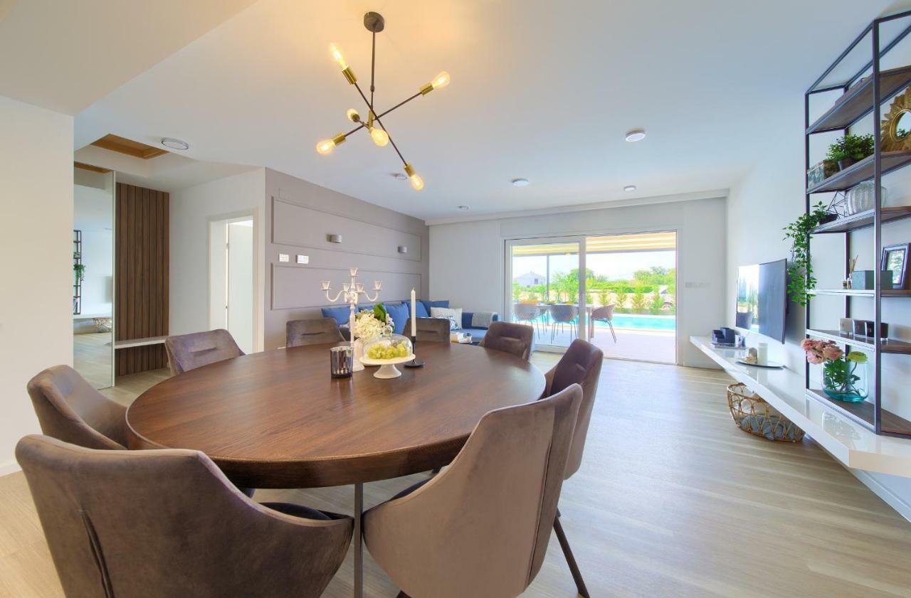 Holiday Home Elegant Vrh  Εξωτερικό φωτογραφία
