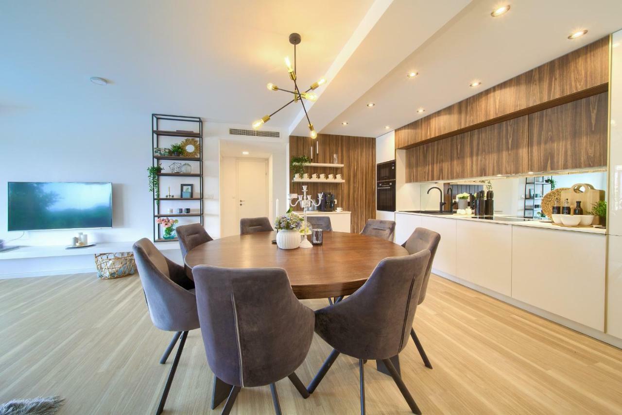 Holiday Home Elegant Vrh  Εξωτερικό φωτογραφία