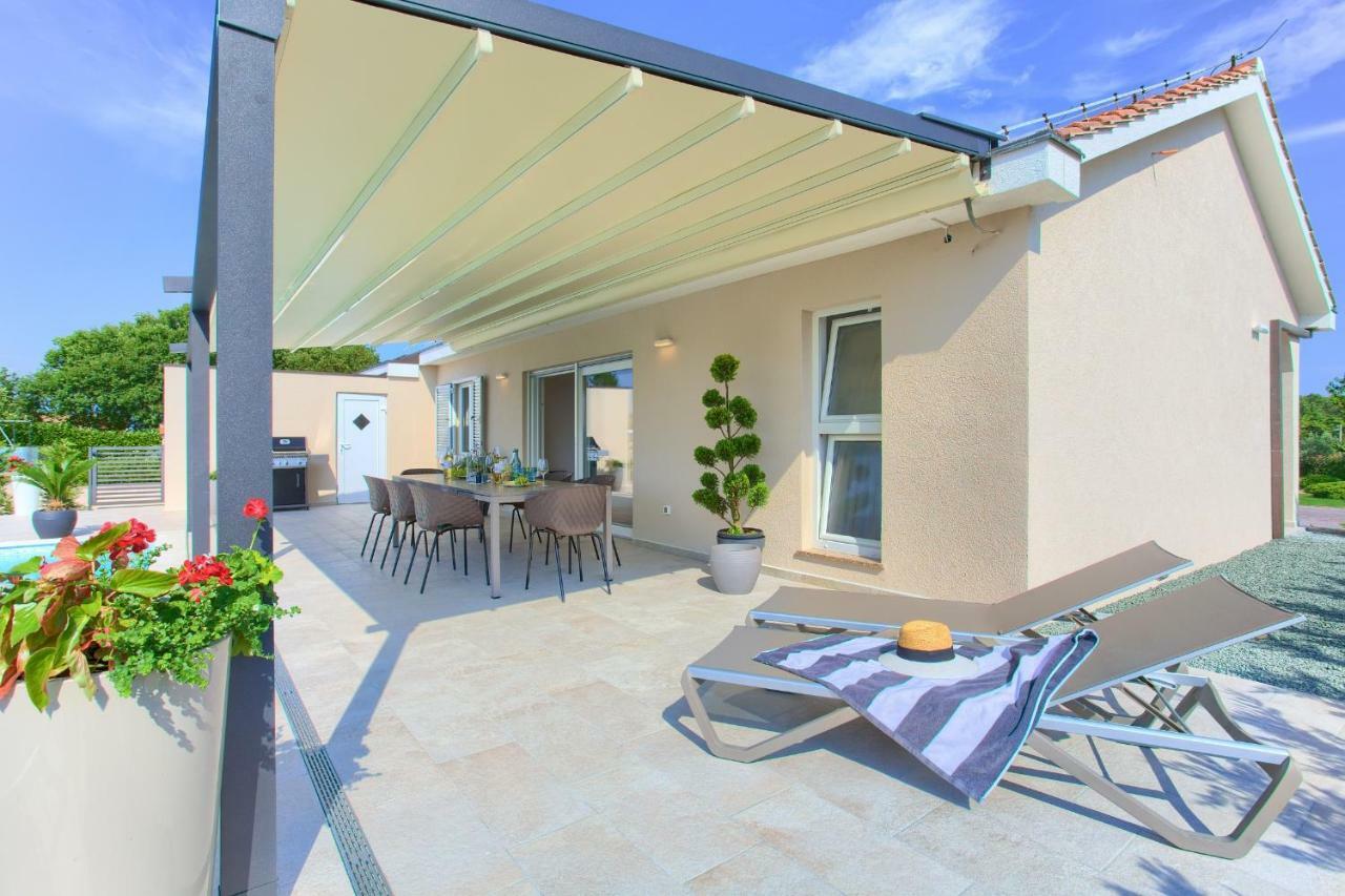 Holiday Home Elegant Vrh  Εξωτερικό φωτογραφία