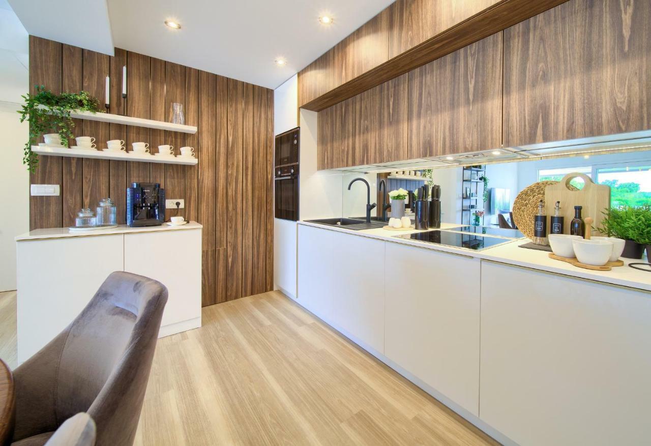 Holiday Home Elegant Vrh  Εξωτερικό φωτογραφία