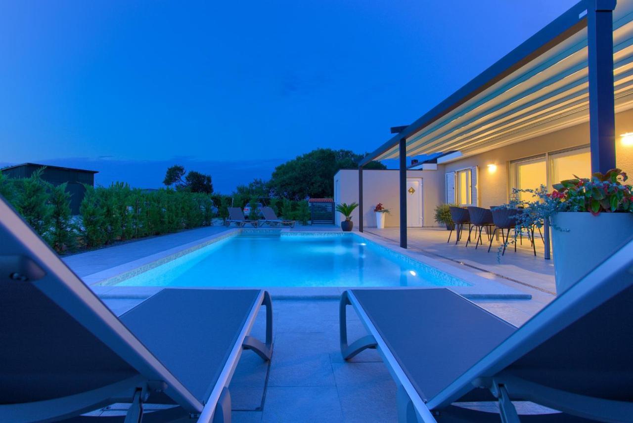 Holiday Home Elegant Vrh  Εξωτερικό φωτογραφία